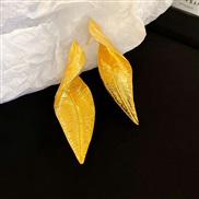 ( Silver needle  Gold)silver brief leaves earrings occidental style fashion Metal wind exaggerating earring personality