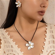 ( necklace+  Silver 5 21)occidental style fashion Metal flower flowers pendant twining chain woman temperamentnecklace 