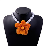 (1132  OG) wind resin beads necklace three-dimensional big flowers clavicle chain flowers necklace charm lady gem