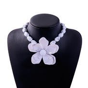 (1132  WH) wind resin beads necklace three-dimensional big flowers clavicle chain flowers necklace charm lady gem