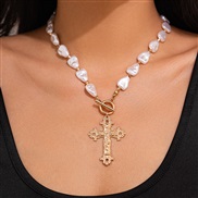 ( Gold 6814)occidental style  personality crossO buckle necklace  Pearl beads clavicle chain