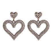 ( white)fashion heart-shaped earring woman temperament elegant all-Purpose earrings