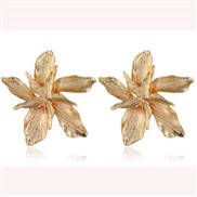 ( Gold)occidental style exaggerating multilayer Alloy flowers earrings  woman fashion Autumn and Winter style ear stud  