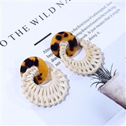 ( white) geometry leopard resin earrings woman  Korean Round Acrylic retro earring