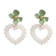 UR handmade color Pearl earrings classic Peach heart occidental style fashion heart-shaped earring