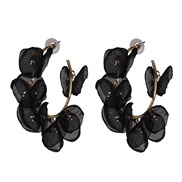 ( black)UR fashion Cloth flowers earrings fashion girl circle handmade flower Modeling