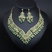 ( green)  occidental style bride banquet crystal clavicle necklace earrings set woman