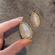 ( Silver needle  Gold)silver drop Pearl diamond ear stud Korea big temperament earrings Autumn and Winter trend Earring 