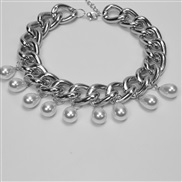 ( necklace )occidental style creative  personality exaggerating woman aluminum chain clavicle chain  retro imitate Pearl