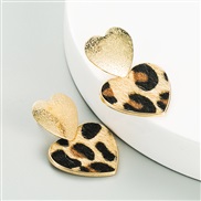 ( Brown) leopard Alloy heart-shaped Alloy frosting earrings lady occidental style Autumn and Winter style exaggerating a