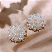 ( Silver needle Gold)silver Korea big Pearl ear stud temperament flower earrings fashion all-Purpose Earring woman