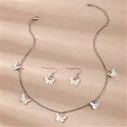 (SZ baik) occidental style ins temperament butterfly necklace set  small fresh butterfly earrings necklace set