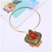 occidental style ethnic style retro Collar fashion exaggerating love heart-shaped pendant personality gem necklace cla