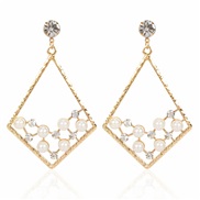 ( Gold)occidental style wind fashion imitate Pearl earrings woman  personality brief diamond geometry ear stud arring wo