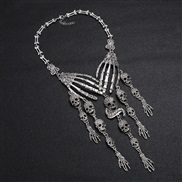 ( Silver)occidental style claw clavicle chain retro exaggerating multilayer skull necklace