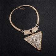 ( Gold+ white)occidental style fashion exaggerating geometry triangle necklace woman short style Collar personality diam