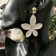 ( white)occidental style fashion petal Alloy big earrings exaggerating personality style all-Purpose ear stud occidental