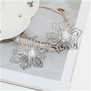 ( Style 2 Silver)brief Korean style Alloy textured sun flower earrings fashion embed Pearl earrings ear stud