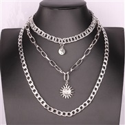 ( necklace  White K)occidental style sun flower necklace ins wind enamel ornament clavicle chain personality exaggeratin