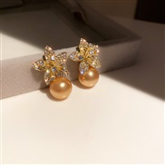( Silver needle champagne)silver color Pearl diamond flowers earrings retro ear stud atmospheric sweet Ladies