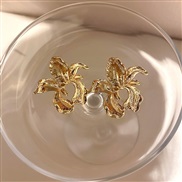 ( Silver needle Gold)silver Irregular gold flowers ear stud retro Metal wind Korea Earring woman