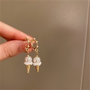 ( Silver needle Gold)silver Pearl ear stud Korea samll all-Purpose temperament earrings fashion sweet Earring