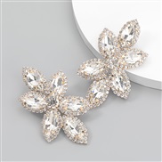 ( Gold)super claw chain series Alloy diamond glass diamond leaves earrings woman occidental style exaggerating arringear