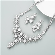 ( Silver)occidental style multilayer Alloy fitting Pearl flowers earrings necklace set fashion personality short style c