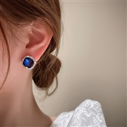 ( Silver needle blue)silver Korea personality crystal square diamond ear stud earrings brief samll temperament Earring