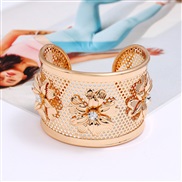 ( Gold)occidental style fashion retro hollow bangle  ethnic style personality flowers temperament