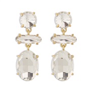 (White Diamond )occidental style diamond earring  temperament adies adies wind ear stud exaggerating color more surface 