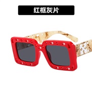 ( red  frame  gray  Lens )square hollow sunglass square Sunglasses man sunglass woman style
