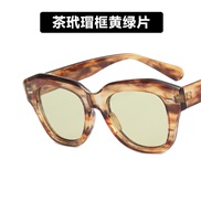 ( tea  frame  Yellow and green Lens ) Rce nal sunglass occdental style sunglass ant-ultravolet Sunglasses