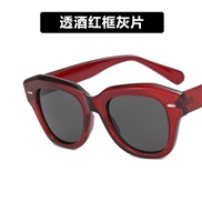 ( Burgundy frame  gray  Lens ) Rce nal sunglass occdental style sunglass ant-ultravolet Sunglasses