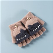 (Children /students )Autumn and Winter warm half velvet student lovely cartoon knitting woolen glove