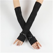 (Free Size )( black)outdoor sports half  bow woman sleeves  With diamond Pearl Sunscreen sleeves