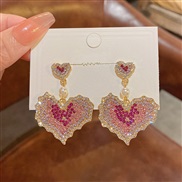 (E gold )silver exaggerating love earrings womanins same style all-Purpose temperament color Rhinestone ear stud Earring