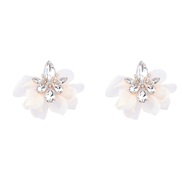 ( white)ins wind Alloy diamond flowers earrings woman occidental style retro elegant temperament ear studearrings