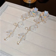 ( Silver needle  white)silver Pearl crystal diamond flowers tassel earrings woman sweet ear stud earring small fresh Ea