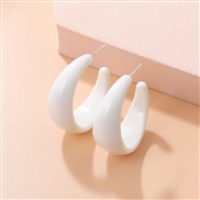 ( whitec)  wind retro atmospheric brief resin circle circle earrings fashion personality temperament woman style arring