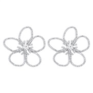 ( White K)E occidental style wind flowers fully-jewelled temperament hollow earrings  samll elegant retro Ladies wind 