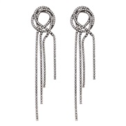 ( gun black+White Diamond )E occidental style exaggerating fashion earrings  claw chain tassel temperament woman Earrin
