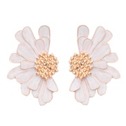 ( white)Autumn and Winter fashionins Alloy enamel flowers earrings woman occidental style retro flowers ear studearring