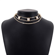 ( Gold) multilayer Rhinestone claw chain  personality style samll geometry retro necklace