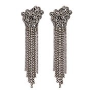 ( Gun black+White Diamond )E exaggerating Rhinestone tassel long style earrings  temperament geometry claw chain retro 