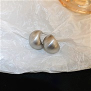 ( Silver needle  Silver)silver Metal geometry ear stud high retro earrings fashion personality Earring woman