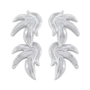 ( White K)E occidental style  exaggerating long style Irregular earrings wind retro Earring woman
