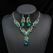(green )occidental style exaggerating temperament necklace earrings two retro Alloy