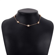 ( Gold+White Diamond ) samll palace wind brief chain woman  retro temperament embed Rhinestone necklace