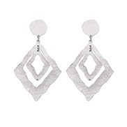 ( Silver)occidental style exaggerating atmospheric rhombus pendant earrings Metal textured geometry Street Snap earring